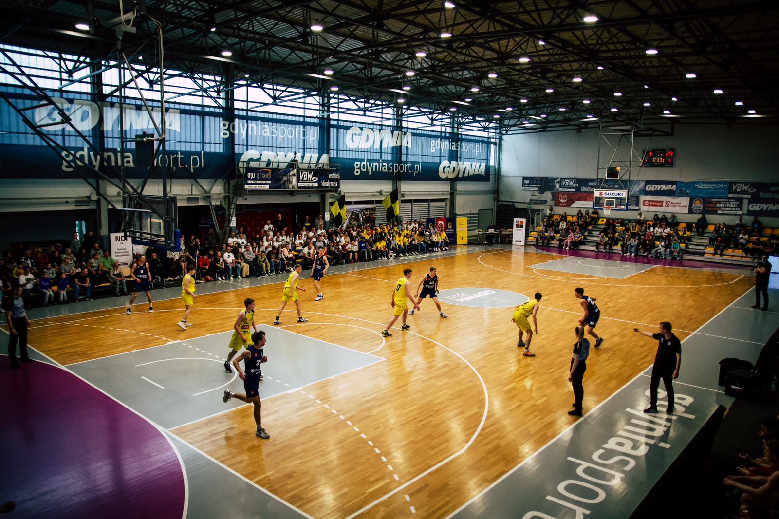 hala gier podczas meczu